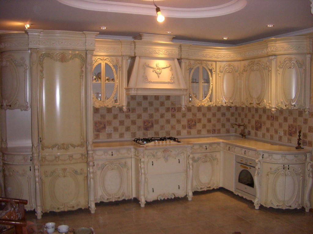 КУХНІ